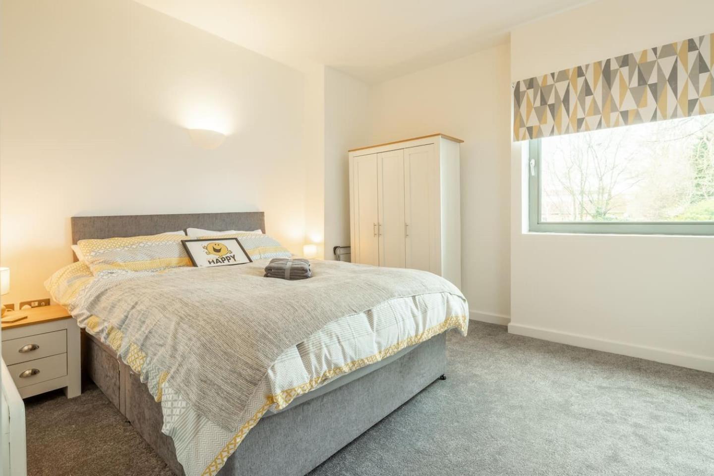 Central Bedford: Two Bedrooms, Breakfast Basket Εξωτερικό φωτογραφία