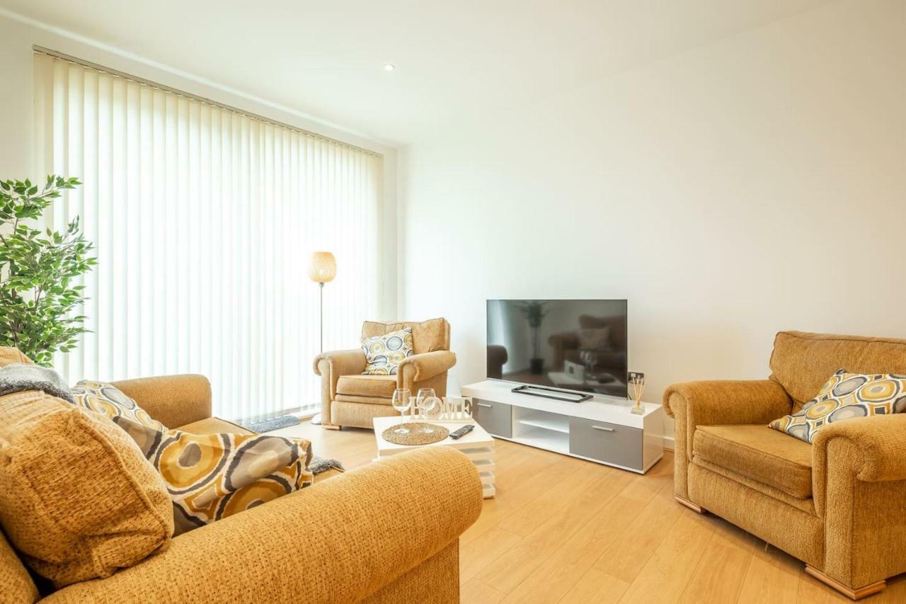 Central Bedford: Two Bedrooms, Breakfast Basket Εξωτερικό φωτογραφία